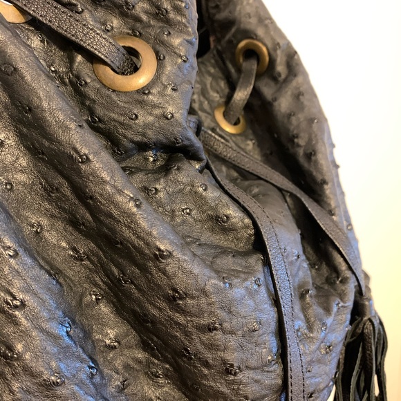 Chi | Black Ostrich Shoulder Purse - Picture 7 of 7